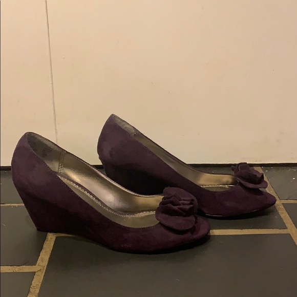 Dexter Wedges - Picture 3 of 5